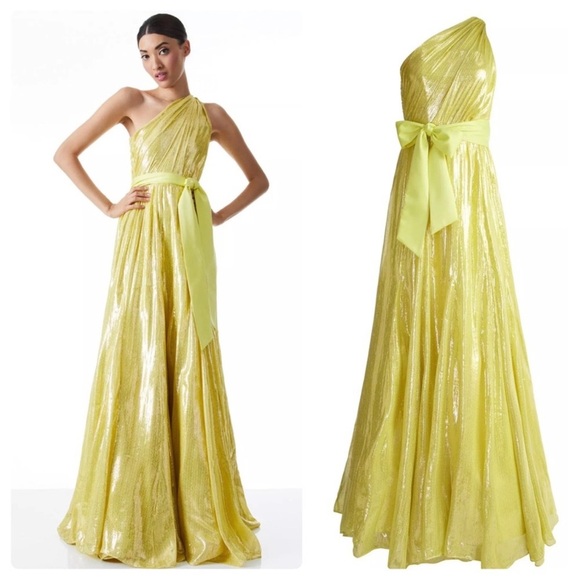 Alice & Olivia Milan One-Shoulder Gathered Metallic Gown in Lemon Sorbet - 4 - Picture 13 of 15